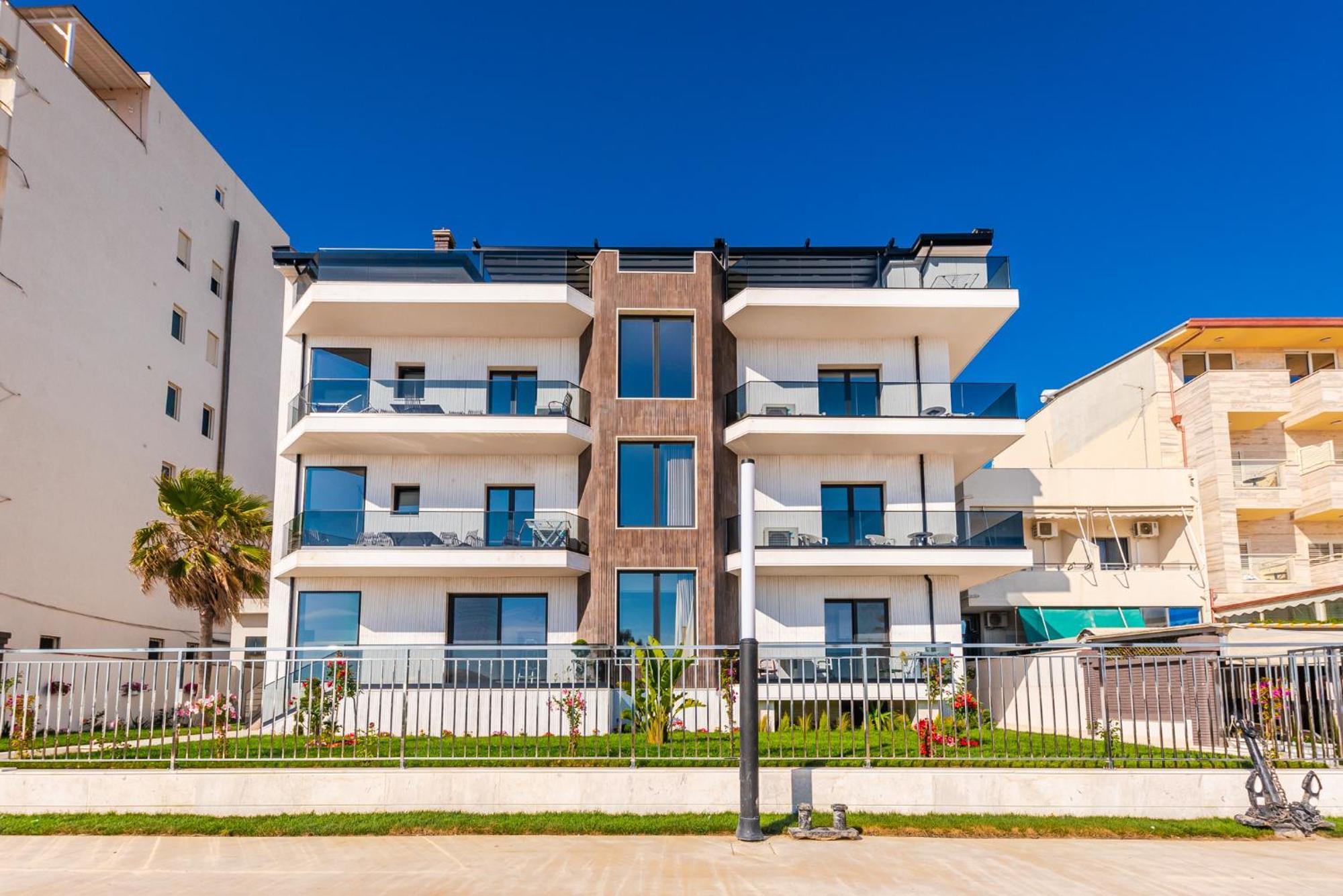 Sea View Apartments Eldo Дуррес Экстерьер фото