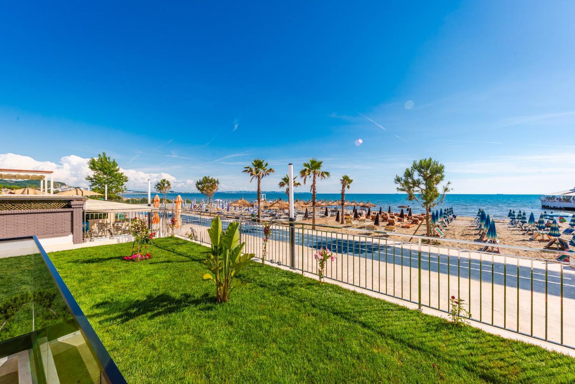 Sea View Apartments Eldo Дуррес Экстерьер фото