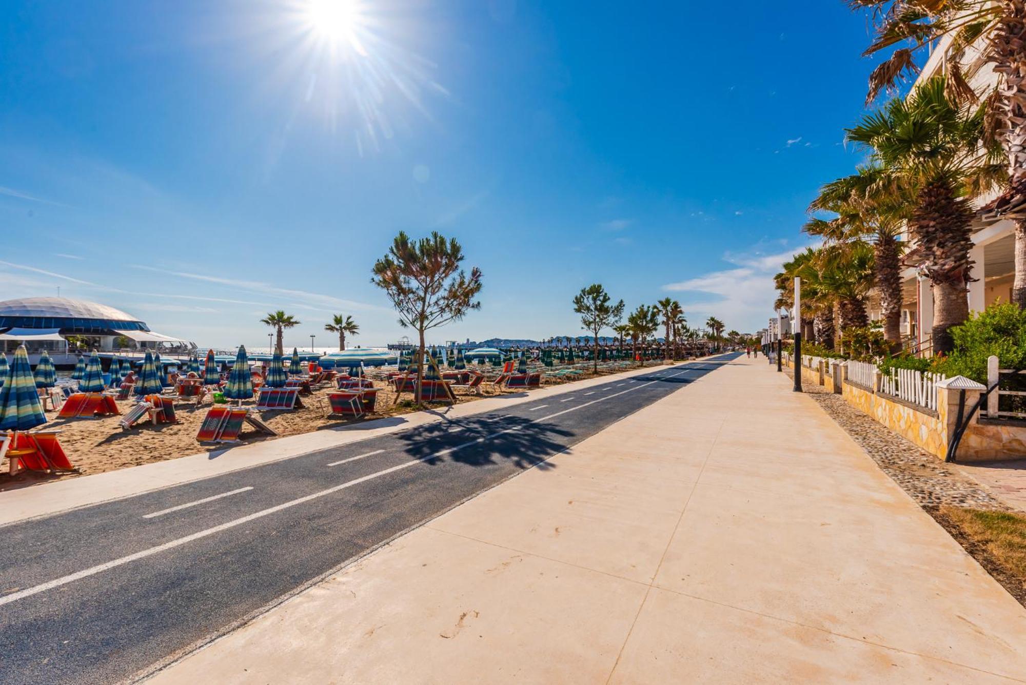 Sea View Apartments Eldo Дуррес Экстерьер фото