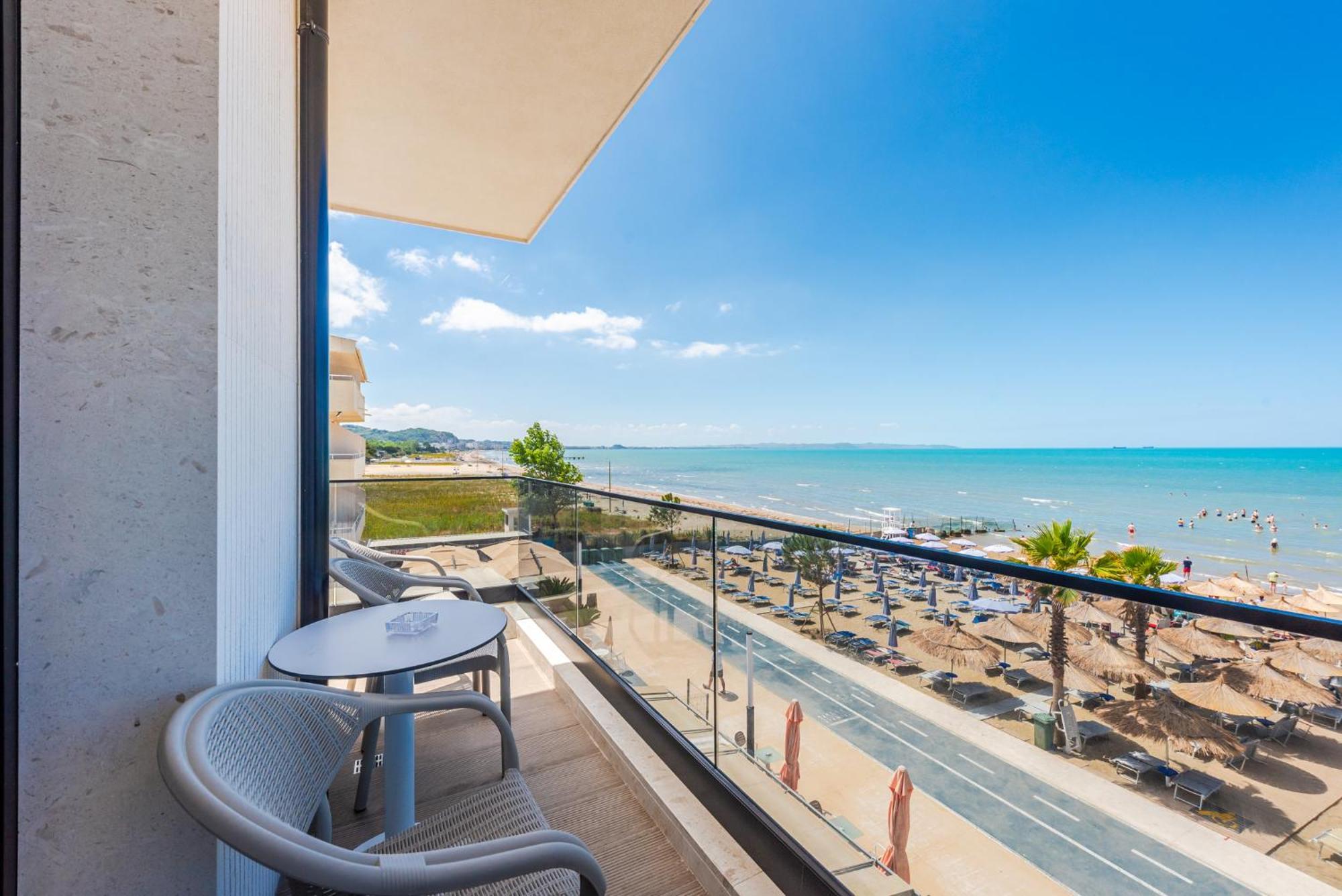 Sea View Apartments Eldo Дуррес Экстерьер фото